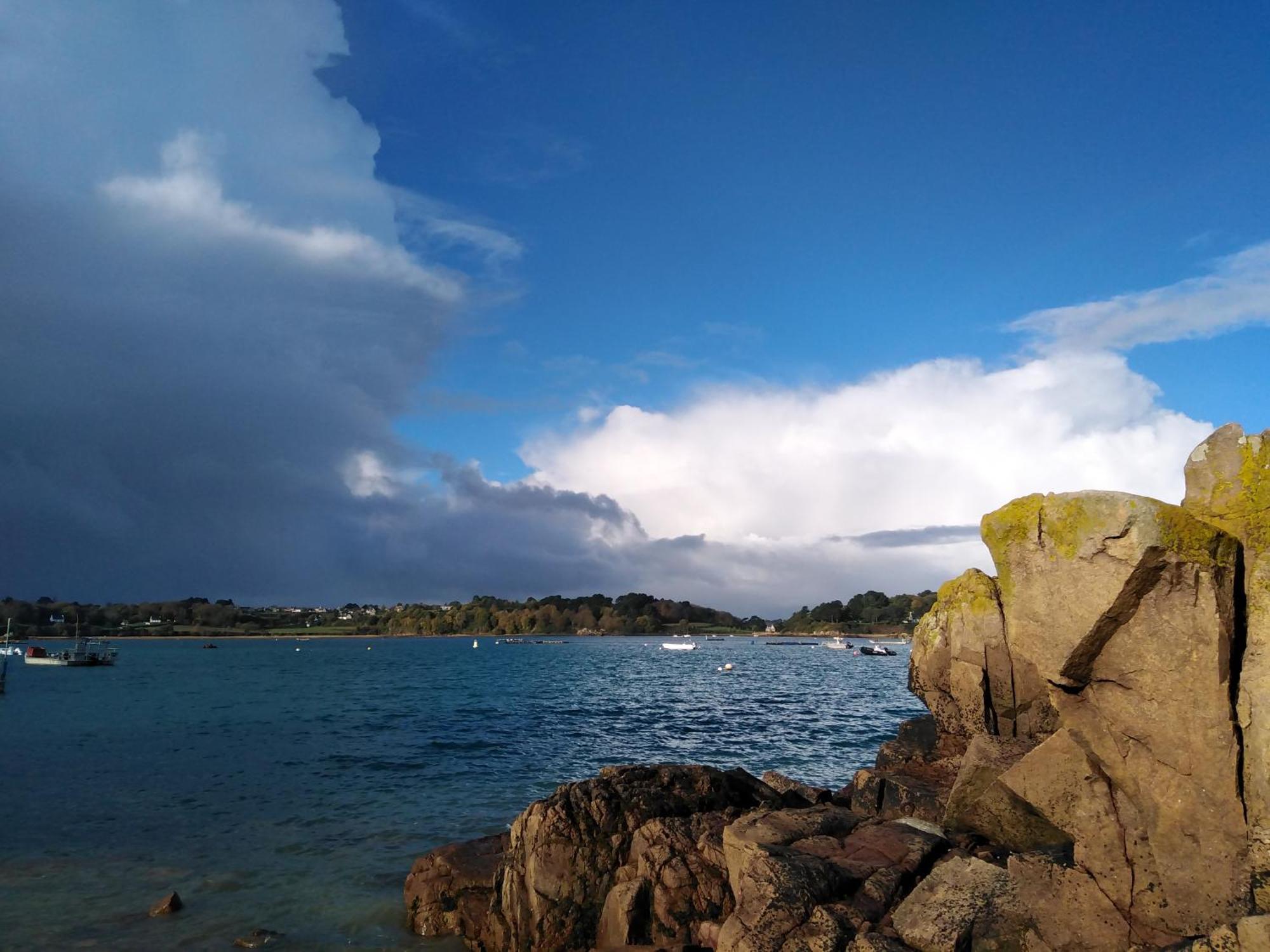 Chambre D'Hote Proche Mer Yvias Esterno foto
